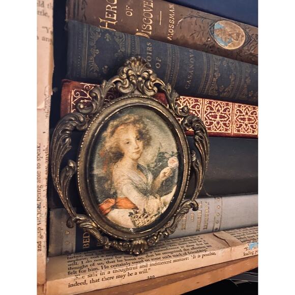 Vintage frame with printed silk portrait 18th century style - Picture 2 of 4